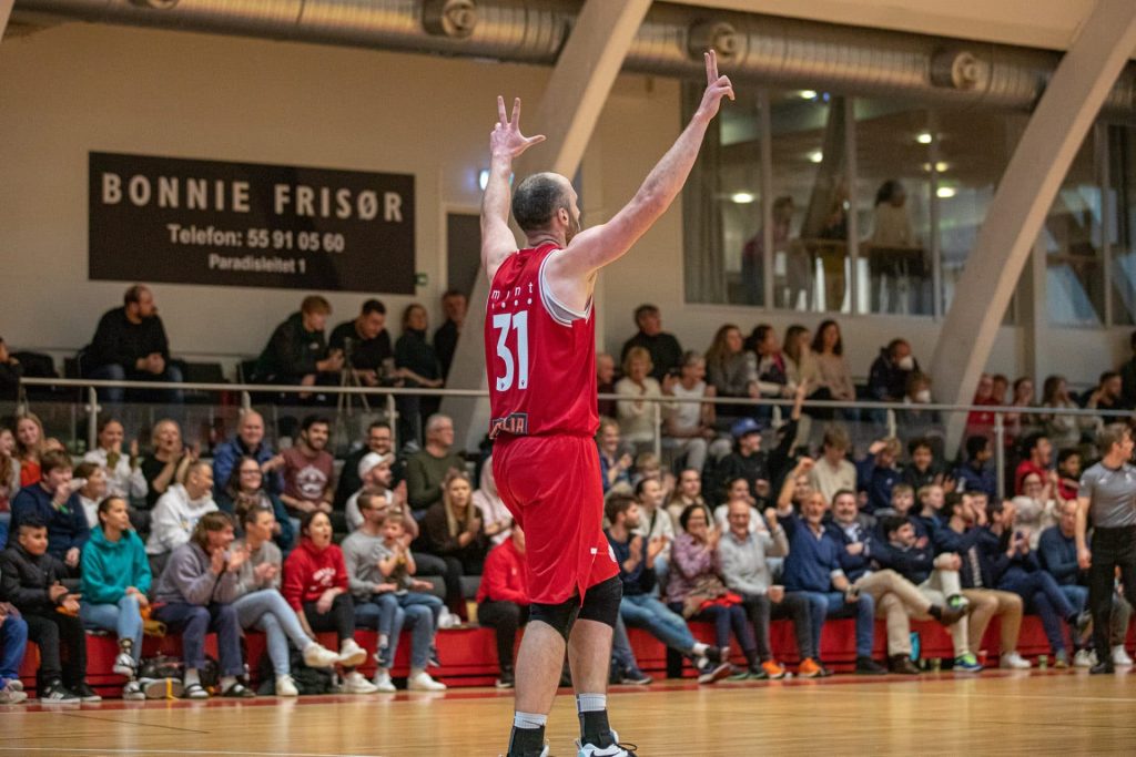 Bilde av gimle spiller Milo